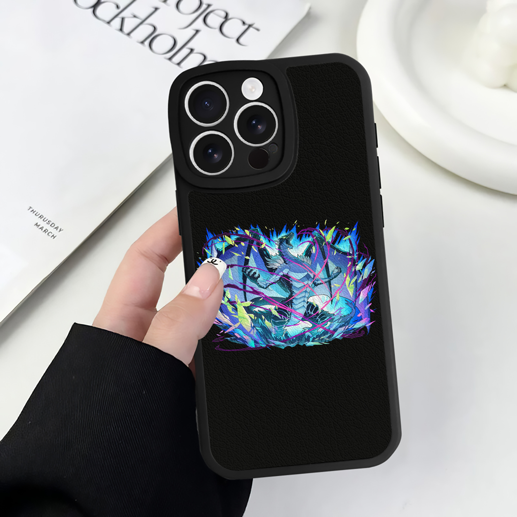 （画像用） 転スラ Regarding Reincarnated to Slime 【iPhone 16シリーズ対応】シリコンスマホケース（レザー調） 材質：シリコン